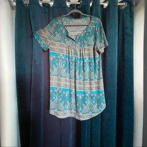 Turquoise paisley design 3x top